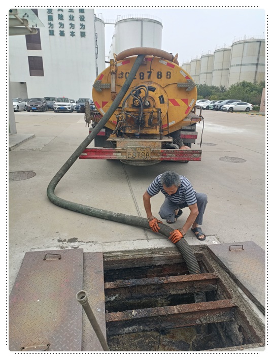 虎门港管委会隔油池清掏